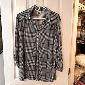Anne Klein Black and White Plaid Knit Top 2X